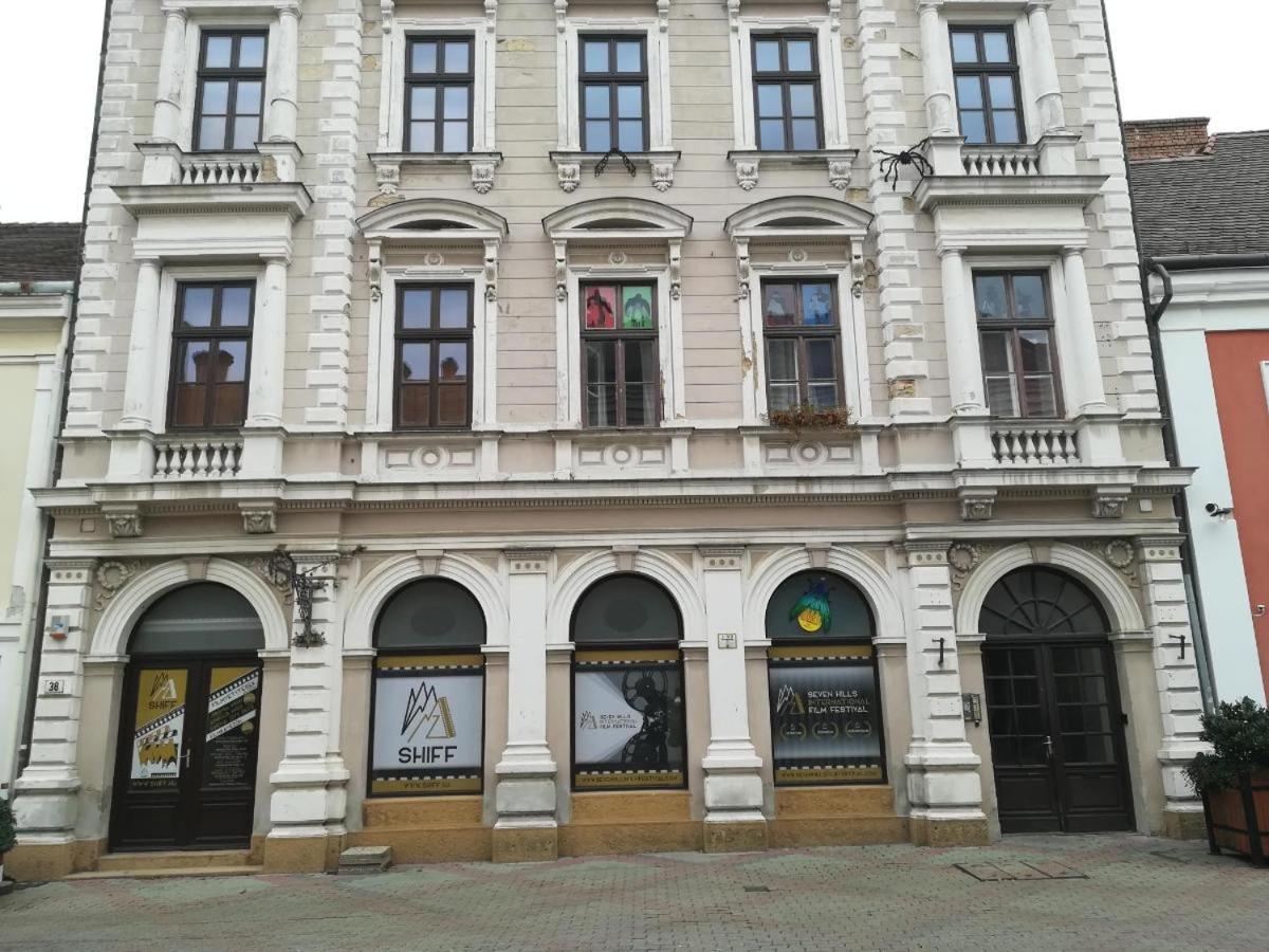 Apartament King 38-1 Apartman Pécs Zewnętrze zdjęcie