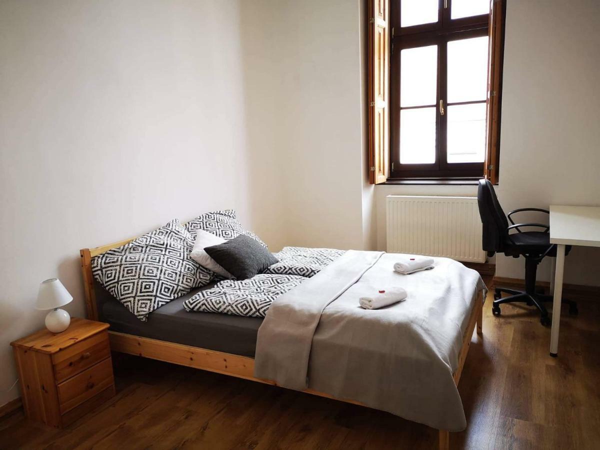 Apartament King 38-1 Apartman Pécs Zewnętrze zdjęcie